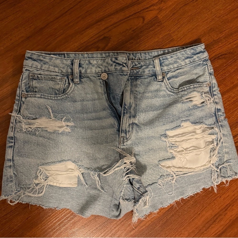 American Eagle Outfitters Light Wash Mom Shorts